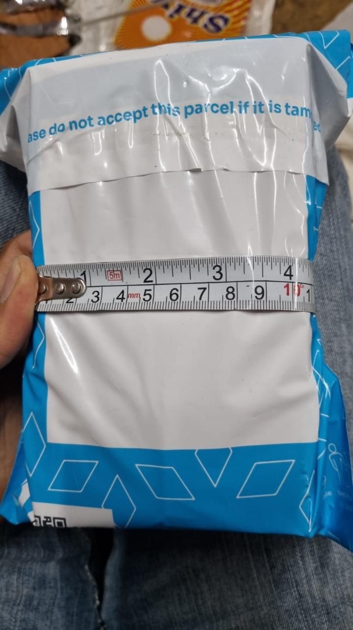 The Conversation Starter Ceramic Face Vase | Elegant Aesthetic Glossy Decor